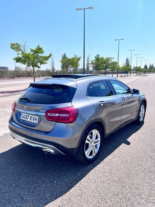 Mercedes-Benz GLA 220d