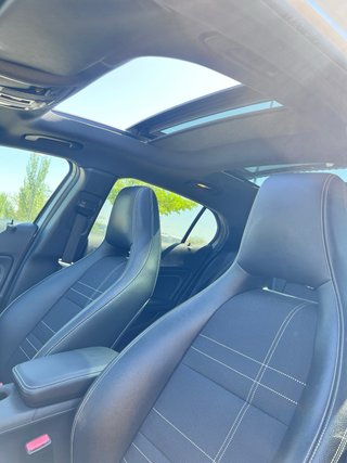 Mercedes-Benz GLA 220d