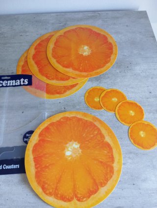 Set 4 sottobicchieri e sottopiatto