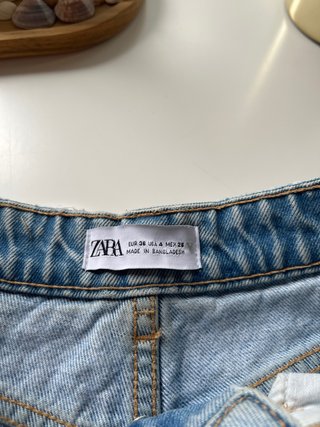 Pantalón vaquero Zara azul