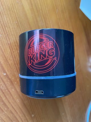 Altavoz Burger King Negro y Rojo