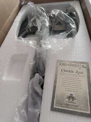 Réplica Hacha Gimli Noble Collection LTOR