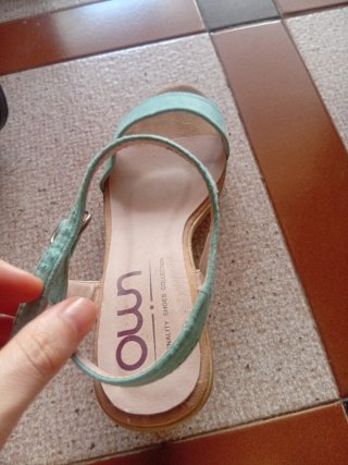 Sandalias Own Beige y Turquesa Talla 37