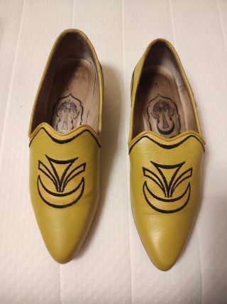 Zapatos de piel amarillos talla 36