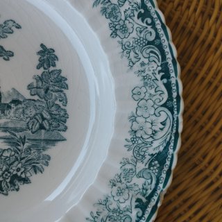Otro antiguo plato decoración verde oscuro