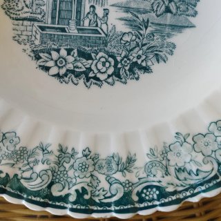 Otro antiguo plato decoración verde oscuro
