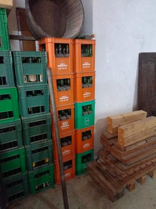 Llagar de sidra y accesorios.