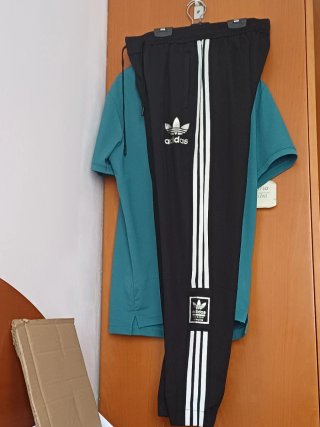 Pantalón chándal Adidas Talla M
