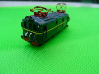 LOCOMOTORA 1000 RENFE MOTORIZADA CON MINITRIX ESCA