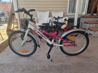 Bicicleta infantil RUNFIT rosa y blanca