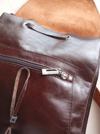 Mochila de cuero marrón, artesanal, muy buena piel