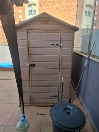 Caseta de jardín de plástico para terraza