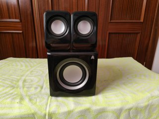 Altavoces negros