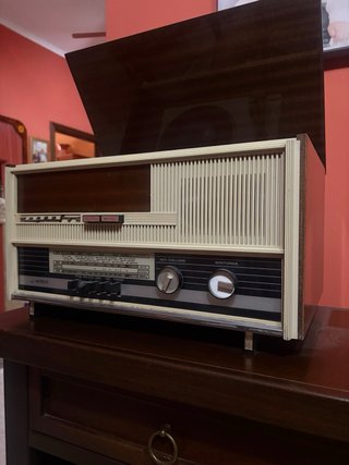 Radio Magnafon mod. FM 225