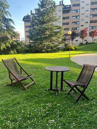 Mesa y Silla de Madera Exterior