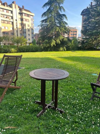 Mesa y Silla de Madera Exterior