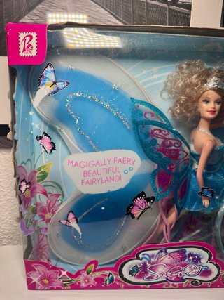 Muñeca inspirada en Barbie Mariposa Magical Faery