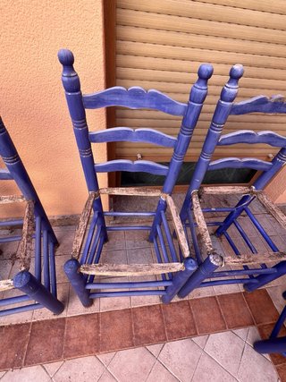 Lote 4 sillas rústicas madera azul