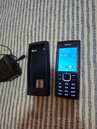 Nokia X2-00 Rojo