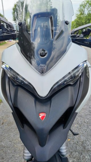 Moto Ducati multiestrada enduro 1200