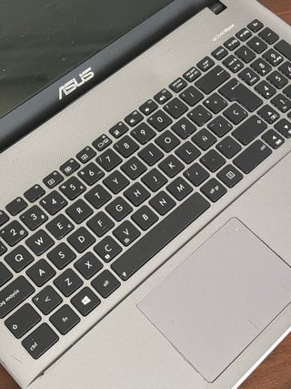 Ordenador Portátil ASUS Gris y Negro