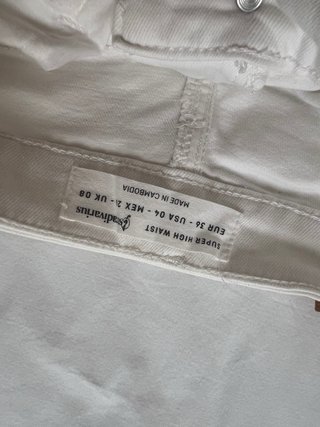 Pantalón Pitillo Tiro Alto Blanco Stradivarius