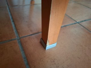 Mesa de comedor de madera