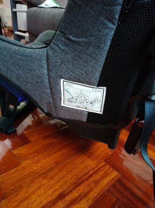Silla coche bebé Axkid Minikid a contramarcha