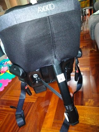Silla coche bebé Axkid Minikid a contramarcha