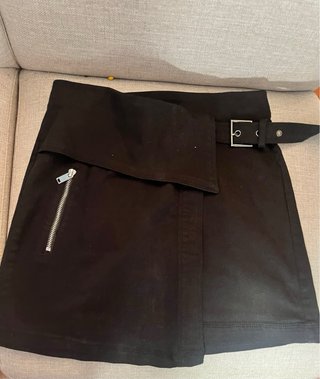 2 minifaldas Stradivarius  Talla M