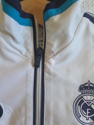 Chaqueta Real Madrid Adidas Cremallera para niño.