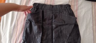 Falda mini polipiel negra