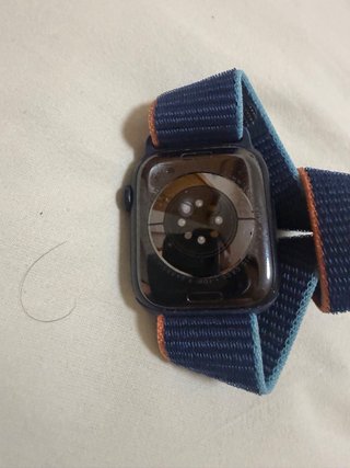 Apple Watch Series 7 45mm con correas