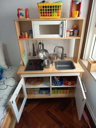 Cocina de juguete de madera