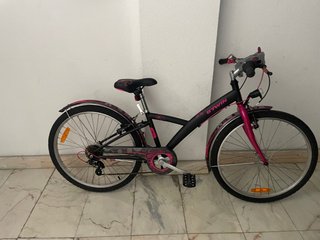 Bicicleta BTWIN niña 24 casi nueva