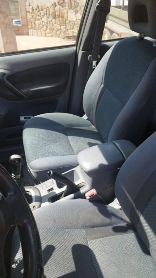 Toyota RAV4 2001
