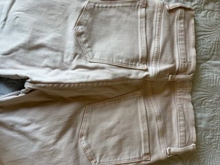 Pantalones campana rosa deshilachados