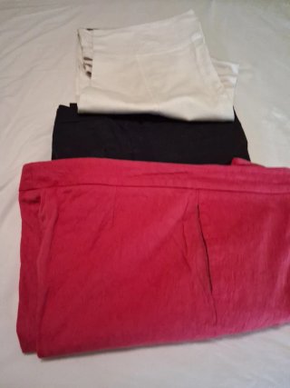 Lote 3 pantalones: negro, rojo, blanco