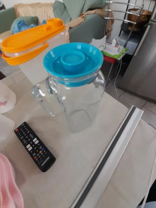 Caraffa Frigoverre Vetro e Plastica Blu