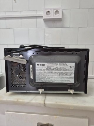 Horno Microondas Toshiba Negro