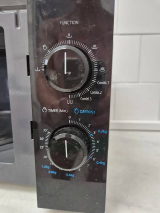 Horno Microondas Toshiba Negro