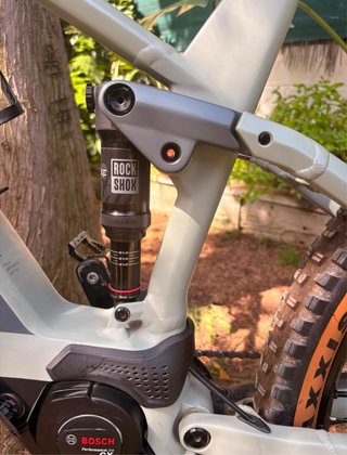 Bicicleta eléctrica Cube