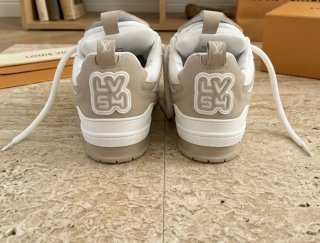Zapatillas Louis Vuitton Skate Beige y Blancas