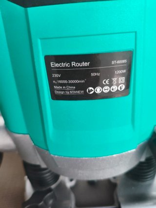Fresadora Eléctrica STANew 1200W