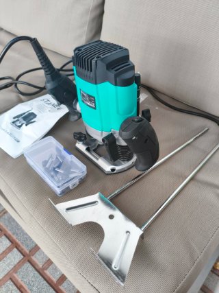 Fresadora Eléctrica STANew 1200W