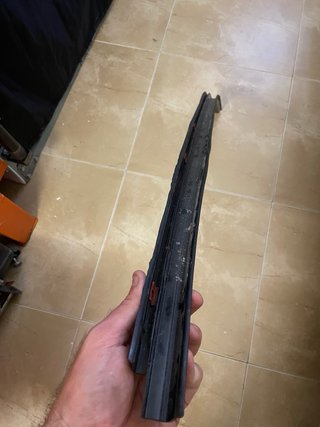 Moldura inferior umbral puerta Porsche 944
