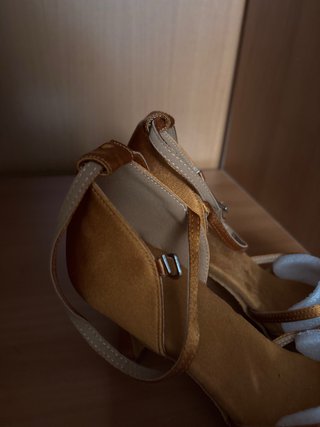 Zapatos de baile latino dorados talla 37.5