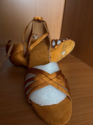 Zapatos de baile latino dorados talla 37.5