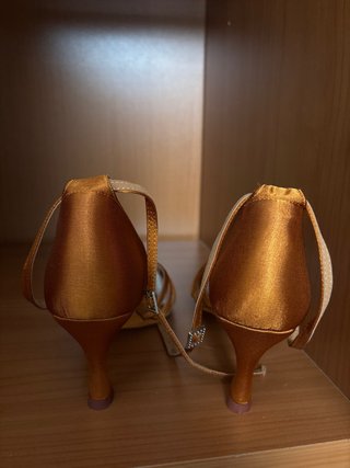 Zapatos de baile latino dorados talla 37.5