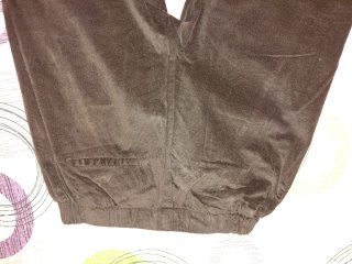 Pantalón pana fina marrón